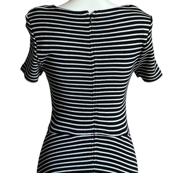 MADEWELL Gallerist Anywhere Black White Stripe Short Sleeve Fit Flare Dress-Sz M - Picture 5 of 8